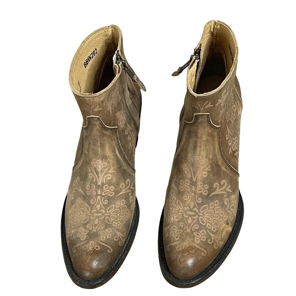 Brown Leather Floral Laser Cut Western Ankle Boho Boots‎ Size 7 M Cowgirl